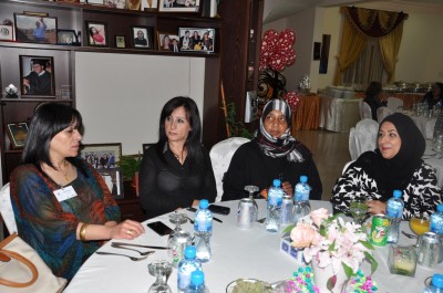 حرم السفير الفلسطيني تقيم مأدبة عشاء برعاية الشيخة ثاجبة على شرف الأديبات العربيات