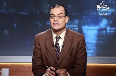 فيديو.. مذيع قناة مصر 25 الشهير بـ " خميس " يحلل كلمة " ت م ر د " : تعيين مرسي رئيس دائم.. واستهدوا بالله!