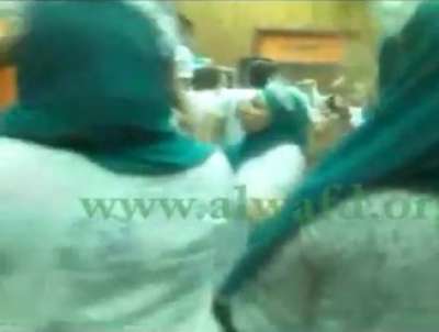 حفلة رقص لطالبات إعلام القاهرة .. فيديو