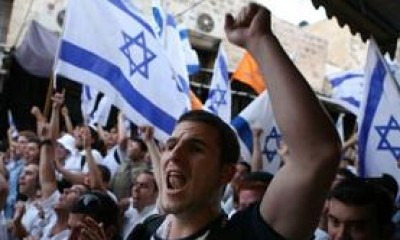 مرشدات يهوديات يكتبن شعار على قمصانهن "نحرق العرب من أجل التربية الصالحة"