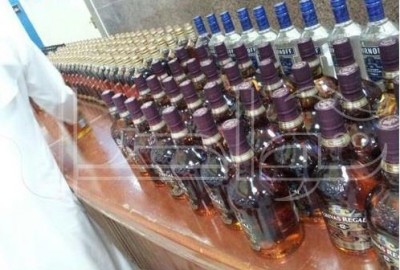 بالصور.. أكبر مستودع خمور تم ضبطه بالرياض في السعودية