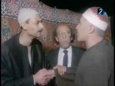 في غـزة... "خميس" يرقص في بيت عزاء زوجته .. فيديو