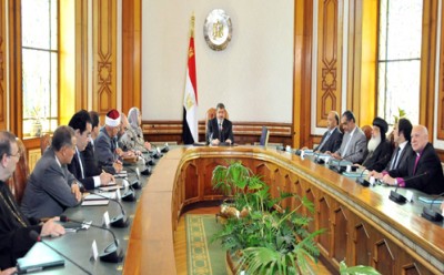 "حوار وطني مصري سري على الهواء مباشرة":حسبة مرسي الغريبة وضرب أثيوبيا ودعم الجماعات المسلحة .. شاهد الفيديو