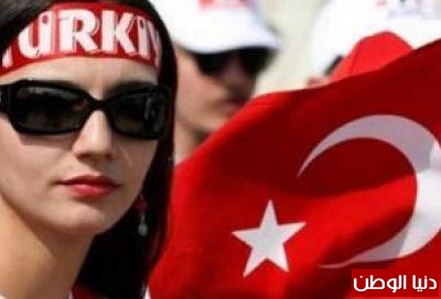 بالصور .. التظاهرات تتسع : الشرطة التركية تطلق الغاز المسيل للدموع لفض المتظاهرين في أنقرة