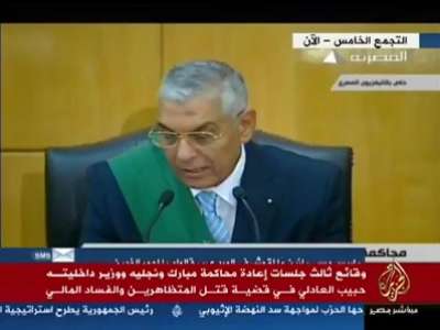 علاء مبارك يسخر من القاضى : الحمدلله قُلت اسمى صح