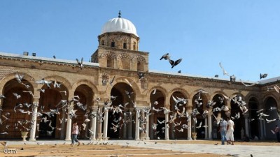 اعتقال امام مسجد شتم المصلين في تونس