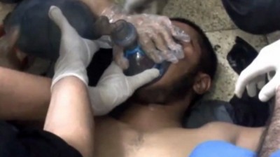 فيديو.. الجيش الحر: الأسد وحزب الله استخدموا الكيماوي في مدينة زملكا بريف دمشق