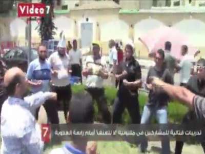 تدريبات قتالية في مليونية "لا للعنف" المؤيدة لمرسي