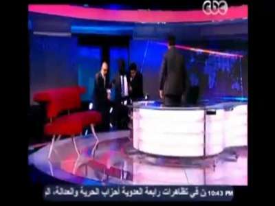فيديو.. ستيوارت يسخر من مرسي والمعارضة في "البرنامج" وينقد اصرار المعارضة على خلع الرئيس بعد عام من توليه الحكم