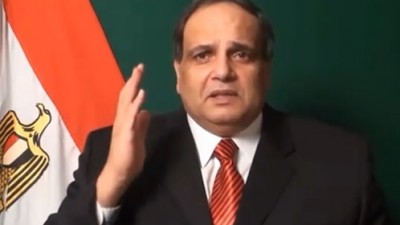 عقيد مصري متقاعد : دعوة السيسي "خبيثة" لإنقاذ مرشده