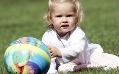 طفلة بعمر 3 أعوام تصبح ولية عهد هولندا