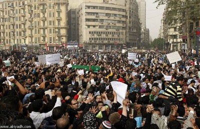 حشود متبادلة تجهيزا لـ30 يونيو ,, فهل سيكون هذا التاريخ نهاية الاخوان ام بداية تمنحهم مزيدا من الصلاحيات لاستخدام القوة .!