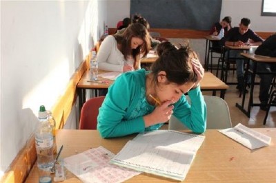 عمّان : ضبط طالبة توجيهي تستخدم طريقة جديدة في الغش