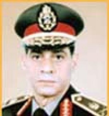 الرئيس المصري يصدر قرارا بحل مجلس الشوري وتعيين اللواء محمد التهامي رئيسا للمخابرات العامة بدلا من رأفت شحاتة