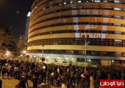 مؤيدو مرسي يواصلون الحشد ويتجمعون أمام مبنى التليفزيون والقضاء المصري ينفي الافراج عن الكتاتني والشاطر وبيومي