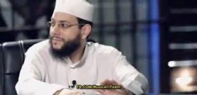 شاهد بالفيديو : الشيخ محمود شعبان "هاتولي راجل" يوقع على استمارة تمرد