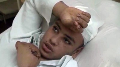 طفل يروي واقعة تعذيبه من أنصار مرسي تحت منصة "النهضة"