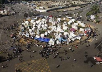 "إسرائيل" تزعم : بعض المبانى المحيطة بـ"ميدان التحرير" يهودية