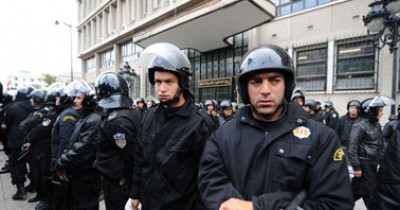 الأمن التونسى يفض بالقوة اعتصامًَا لمعتقلين سياسيين سابقين