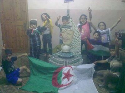 "عرفات والأقصى" هدية من أطفال الجزائر