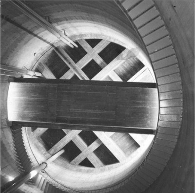 بالصور: لقطات نادرة لمفاعل ديمونة