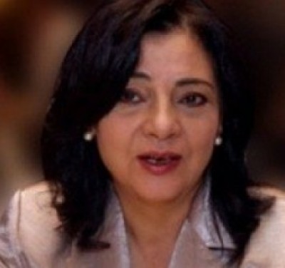 وزيرة الإعلام المصرية تعلن : إغلاق قناة الجزيرة