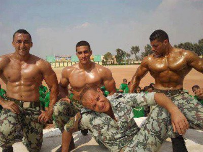 بالصور والفيديو: ما هي الفرقة 999.. اخطر وحدة في القوات المسلحة المصرية .. المرتبة الثانية على العالم .. وميزانية الوحدة بميزانية جيش