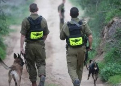 اختفاء آثار جندي "إسرائيلي" في عراد بالنقب والعثور على سلاحه وأغراضه الشخصية فقط
