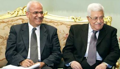 في حال إصراره على الاستقالة سيختار مفاوضين آخرين .. عباس يرفض استقالة عريقات ويطالبه بالاستمرار بعمله