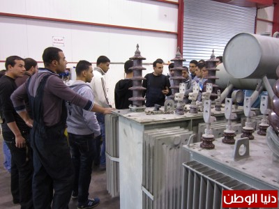 طلبة الهندسة الكهربائية في جامعة الخضوري يزورون شركة كهرباء منطقة طوباس