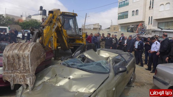 الشرطة تتلف 364 مركبة غير قانونية وتقبض على 128 مطلوباً في الخليل