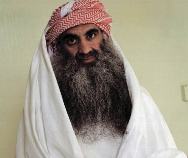 العميل المزدوج رمزي يتحدث عن لقائه بن لادن ومبايعته .. كيف غيّر قناعاته وأصبح جاسوساً ؟