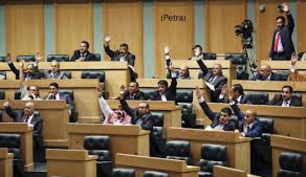 البرلمان الاردني يفشل بحجب الثقة عن الحكومة على خلفية مقتل القاضي بإسرائيل