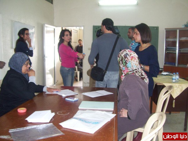 جبريـل : من باعـة على بسطـة بالشارع لأصحاب محال ودكاكيـن