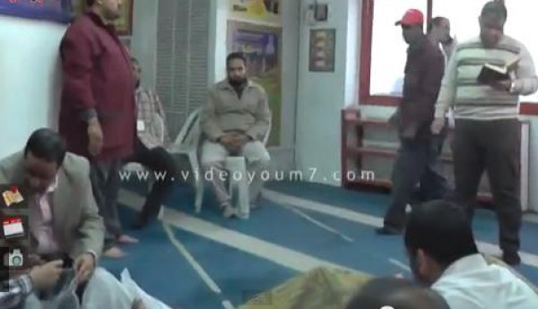 بالفيديو.. سقوط حالة وفاة وسط الناخبين بالنادى الأهلى