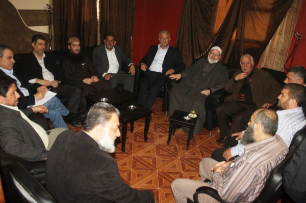 اللجنة السياسية الفلسطينية الموحدة تجتمع في عين الحلوة برئاسة اللواء ابو عرب