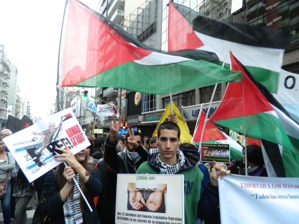 وقفة تضامنية مع الأسرى الفلسطينيين في الأرجنتين