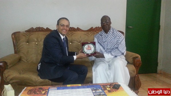 السفير عويضة يلتقي مطران باماكو في جمهورية مالي