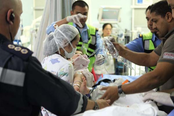 بالصور: قطر ترسل إسعافا جويا لنقل طفلة مصرية من السعودية