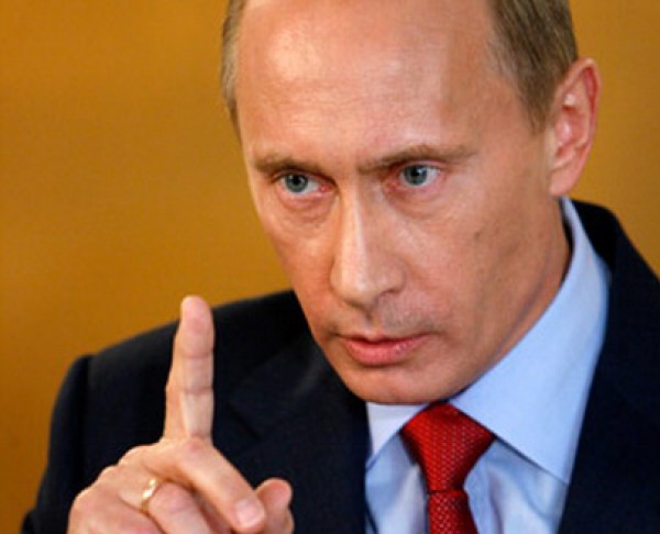 بوتين: سنكافئ الجنود الروس الذين دعموا قوات الدفاع الذاتية بالقرم