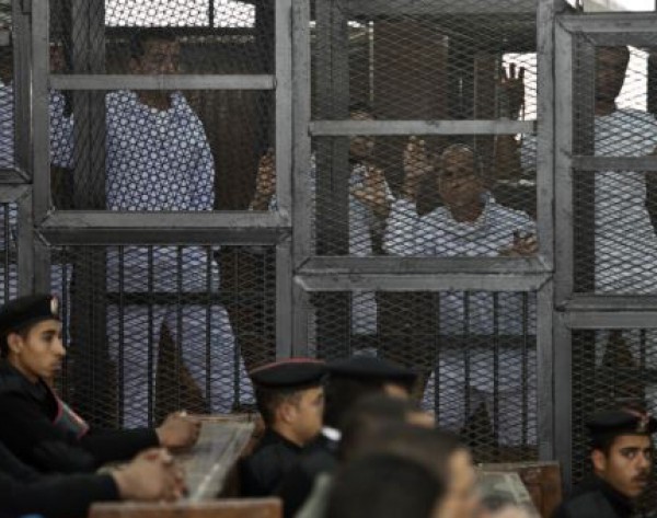 محكمة مصرية تصدر أحكاما بالسجن على 30 من مؤيدي مرسي