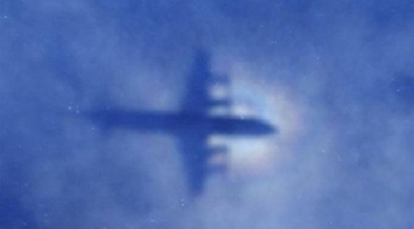 اعصار يهدد جهود البحث عن الطائرة الماليزية المفقودة