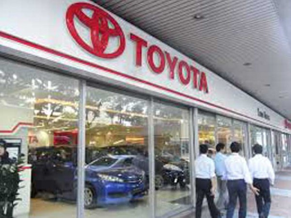 مبيعات "تويوتا" تتجاوز 10 ملايين سيارة سنويا