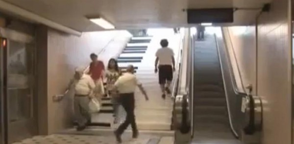 تخيل هذا في أحد الدول العربية كيف سيكون الامر