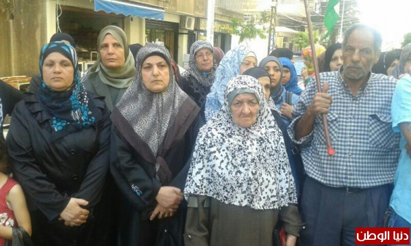 بالصور ..اعتصام لأهالي مخيمي البارد والبداوي أمام مكتب الأونروا في طرابلس