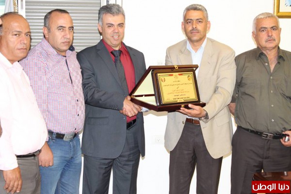 قائد جهاز الضابطة الجمركية يستقبل وفدا من حركة فتح اقليم طوباس