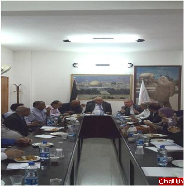 وفد من جامعة الزيتونة للعلوم والتكنولوجيا يزور بلدية سلفيت