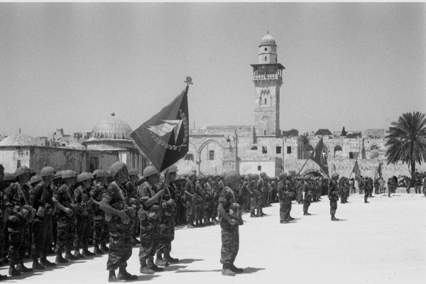 اعتقدوا بالبداية أنه الجيش العراقي في القدس