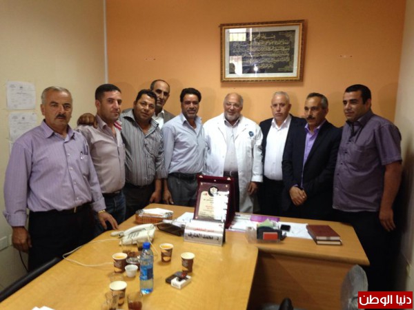 حركة فتح بسلفيت تكرم مدير مستشفى الشهيد ياسر عرفات الدكتور محمد العارف