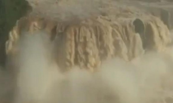 شلالات اجوازو العالمية بالبرازيل بعض الفيضانات